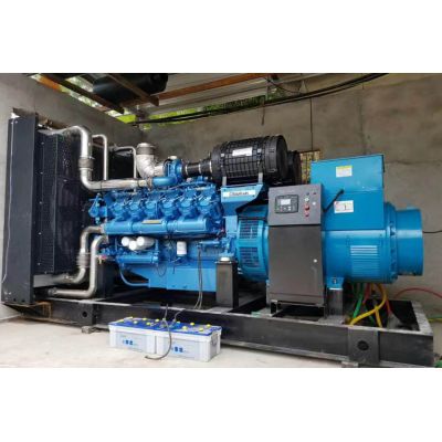 1000kw博杜安柴油發電機組-博杜安12缸柴油機12M33D1108E200柴油發電機組,缸徑/行程：150/185mm,柴油發電機組水冷發動機功率1108KW,柴油發電機組配套馬拉松斯坦福發電機。廠價直銷歡迎選購：13773399855。